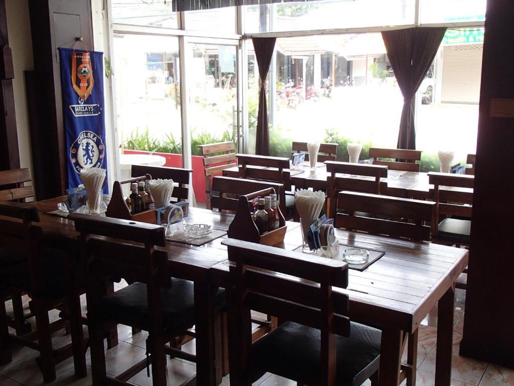Little Austria Tams Guesthouse Praia Chaweng Exterior foto