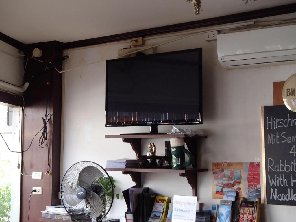 Little Austria Tams Guesthouse Praia Chaweng Exterior foto