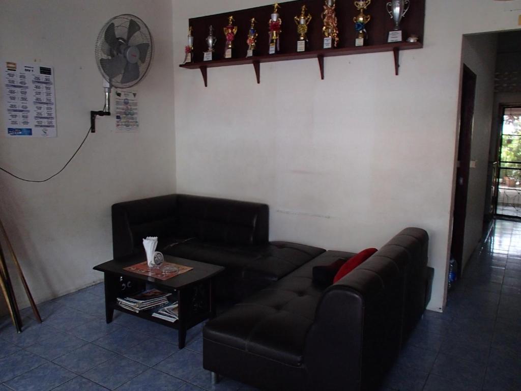 Little Austria Tams Guesthouse Praia Chaweng Exterior foto