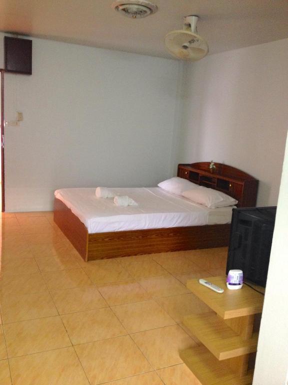 Little Austria Tams Guesthouse Praia Chaweng Quarto foto