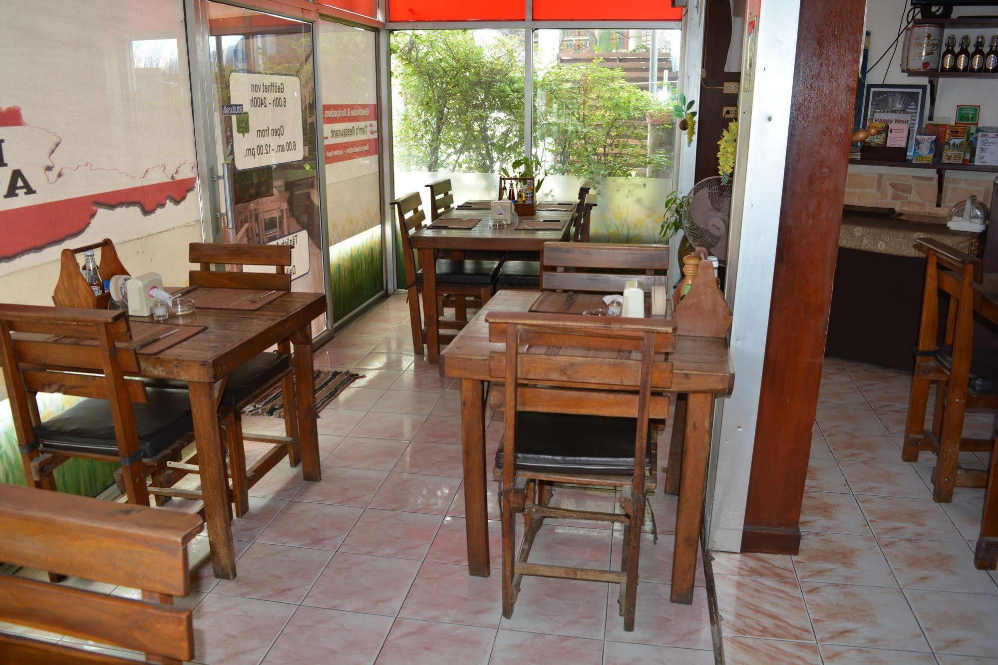 Little Austria Tams Guesthouse Praia Chaweng Exterior foto