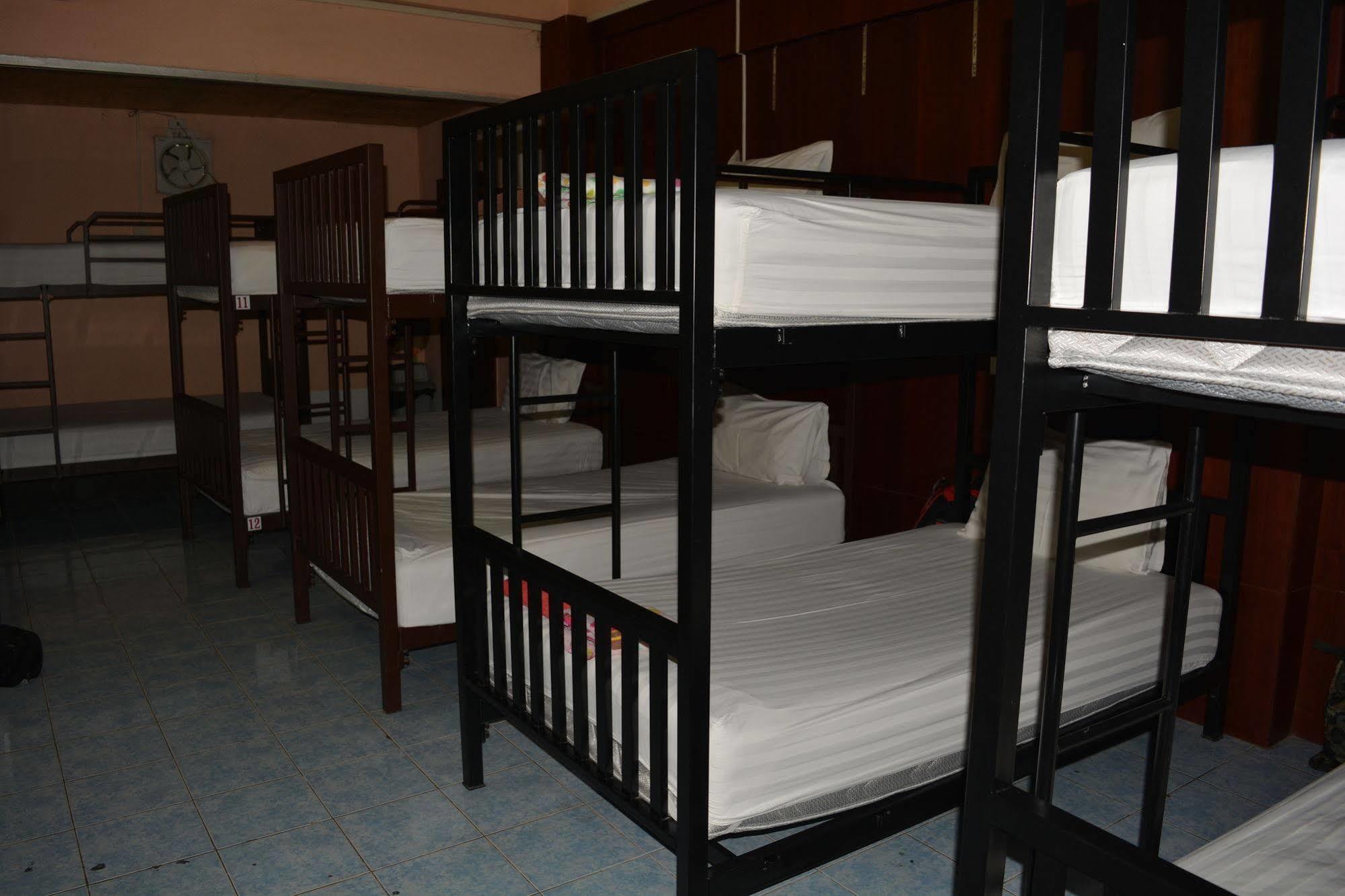 Little Austria Tams Guesthouse Praia Chaweng Exterior foto