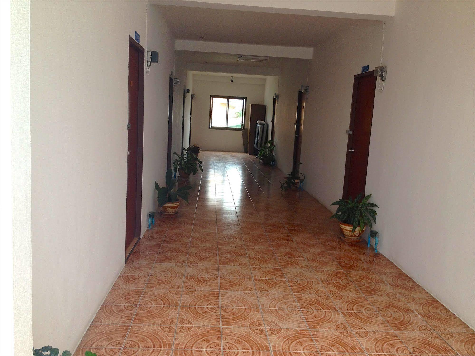 Little Austria Tams Guesthouse Praia Chaweng Exterior foto